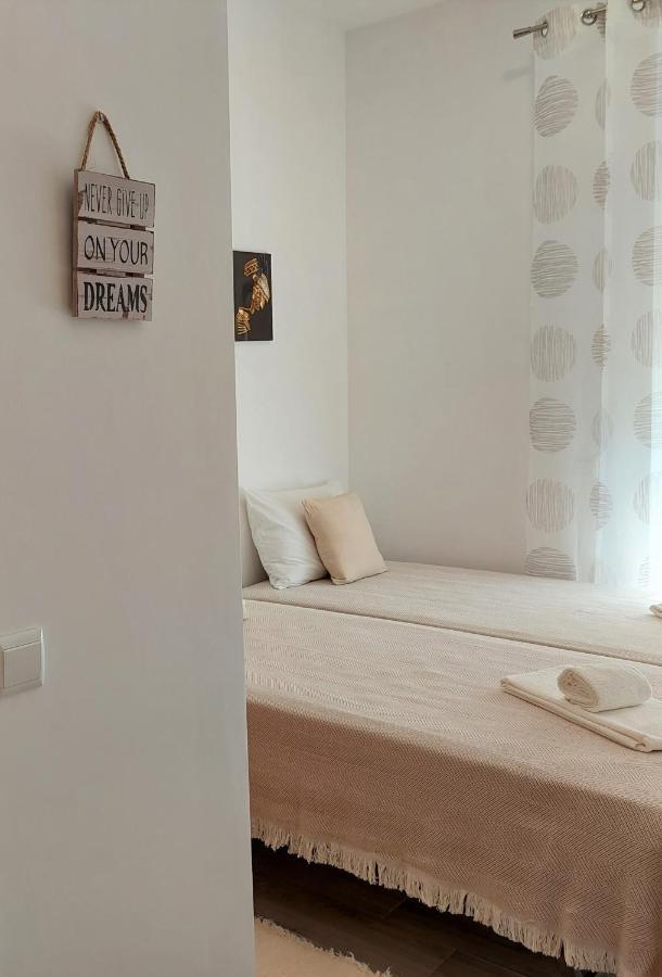 Casa Amarela: Conforto E Localizacao Perfeita! Distrikt Distrikt Faro Exterior foto